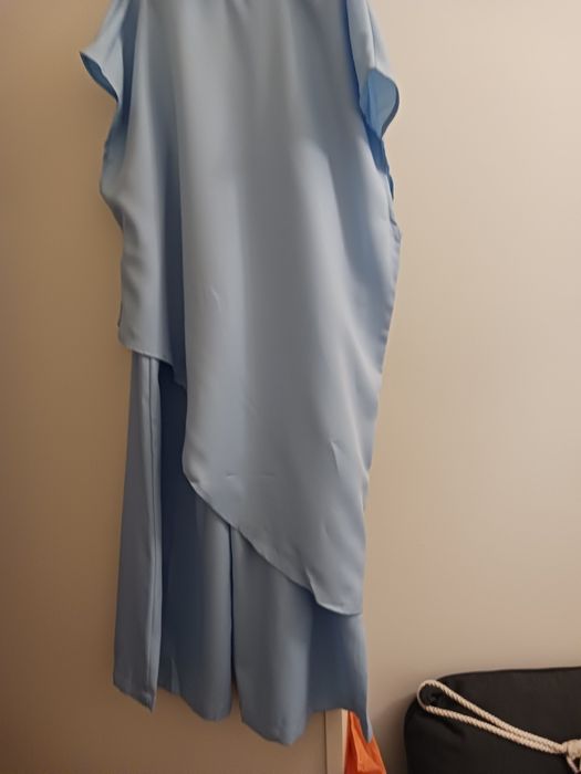 Conjunto de calças  e blusa /Novo