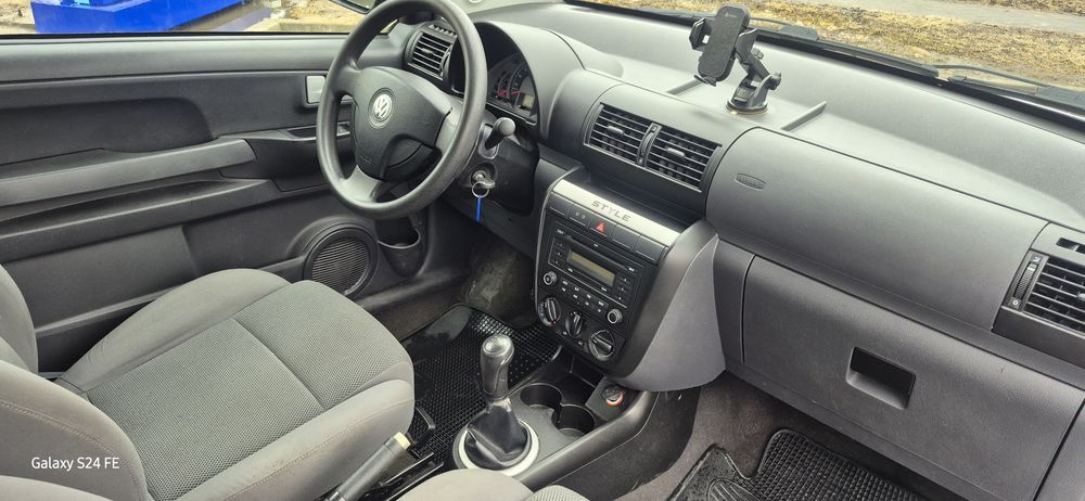 Sprzedam vw fox 2011r