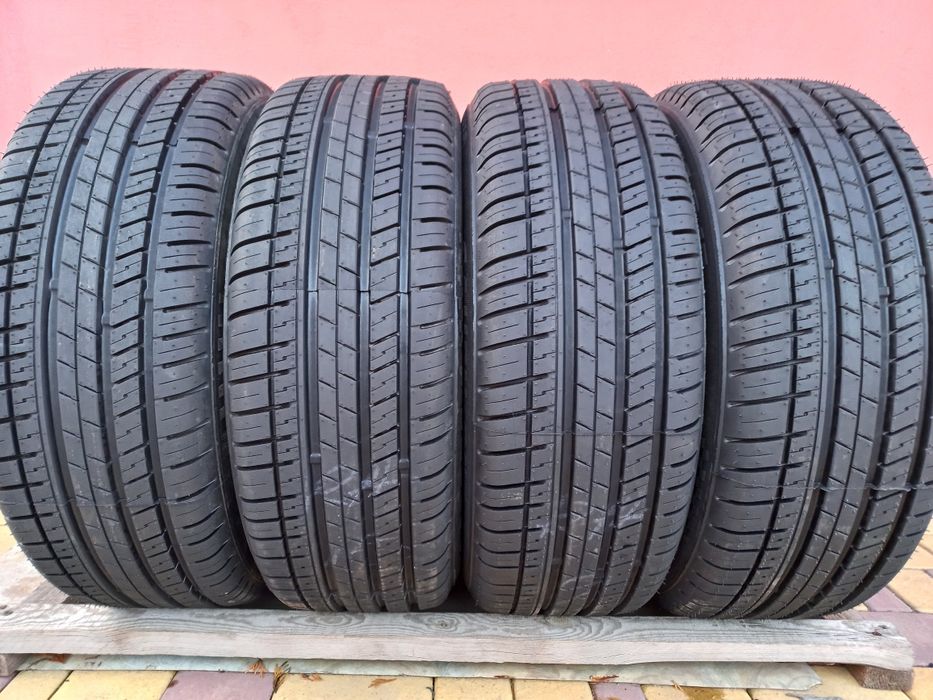 26рік. 215/55/17. Нова гума  шини r 17.  Резина комплект або парою