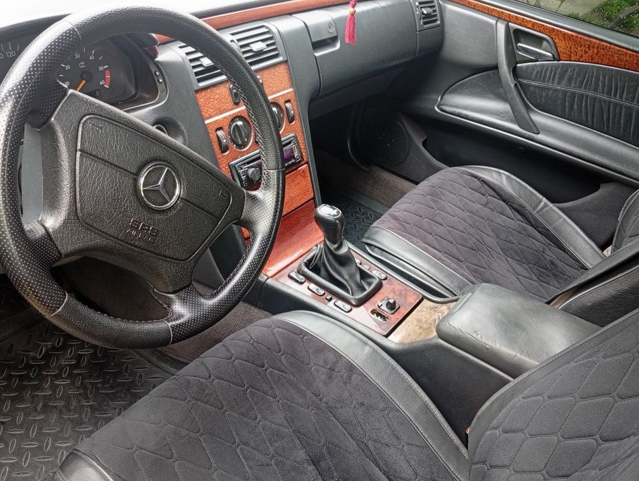Продам Мерседес 2.2 дизель