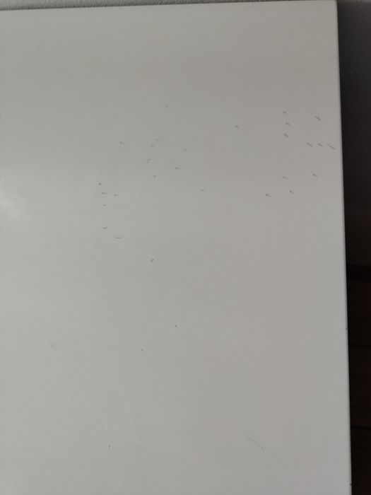 Stol bialy plus krzesla