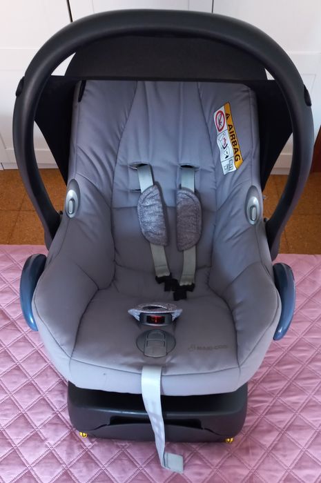 Carrinho Bebeconfort Nova4 Grey + Ovo CabrioFix Maxi Cosi + Isofix