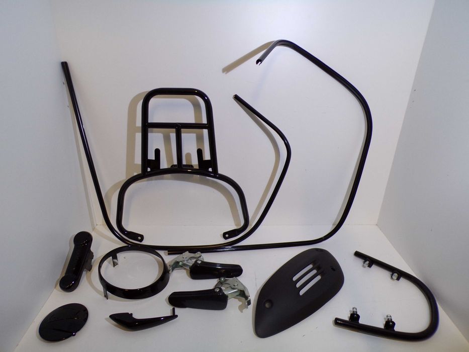 Vespa GTS Sixsties Super Tech BLACK KIT Cały Zestaw Notte + Bagaznik