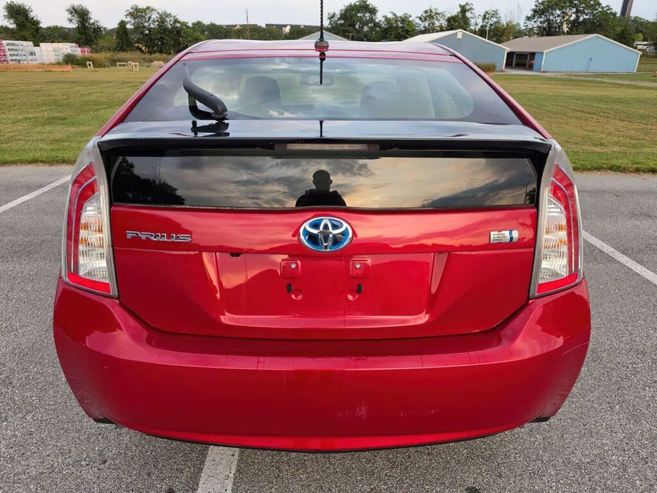 Toyota Prius Four      2015