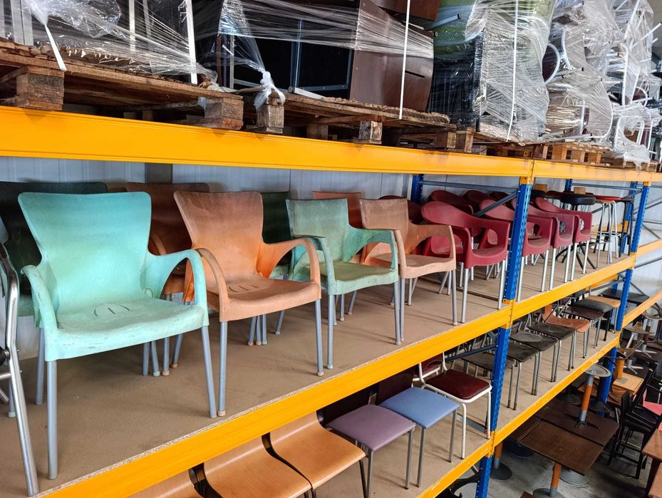 Lote cadeiras Esplanada COLORIDAS   36 unidades - RECONDICIONADAS