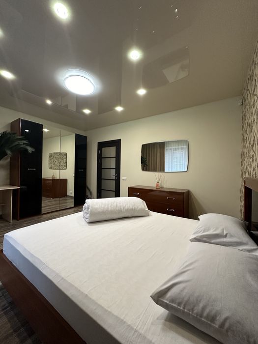 Посуточно 3К Печерск, Леси Украинки.