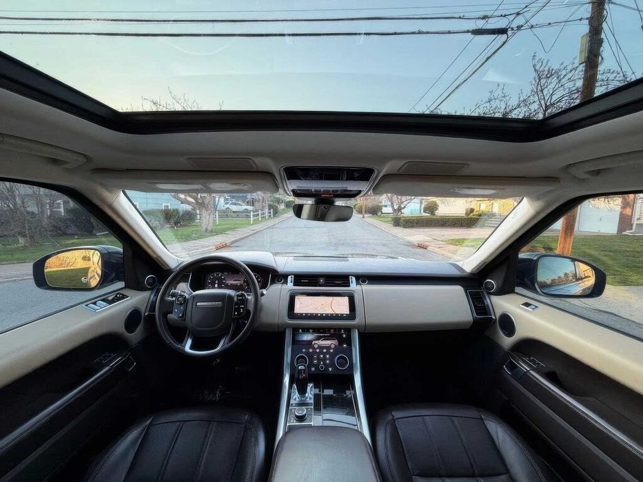 Land Rover Range Rover Sport HSE      2019