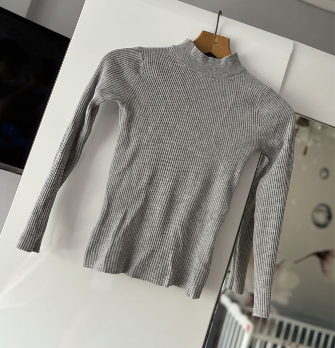 Szara dopasowana bluzeczka/półgolf r.XS/S