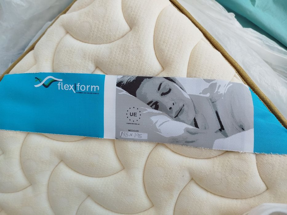 Colchão Flexiform 135x95x20cm