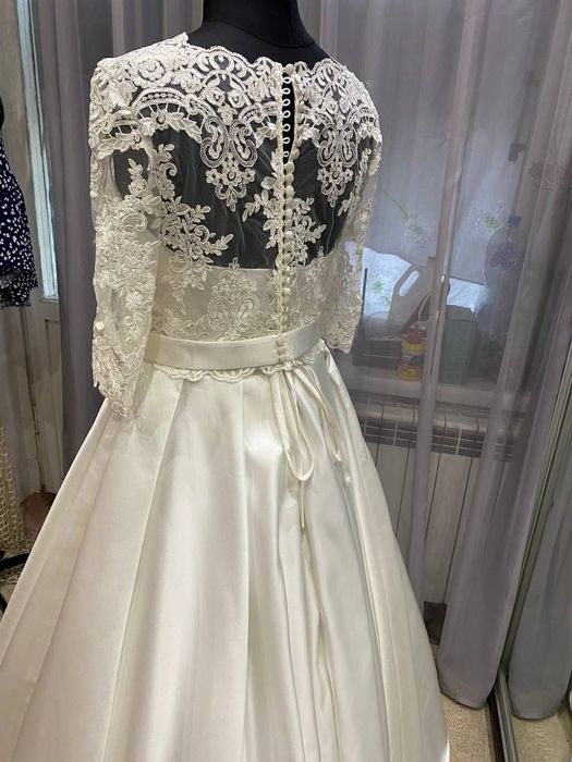 Свадебное платье 50-52размер