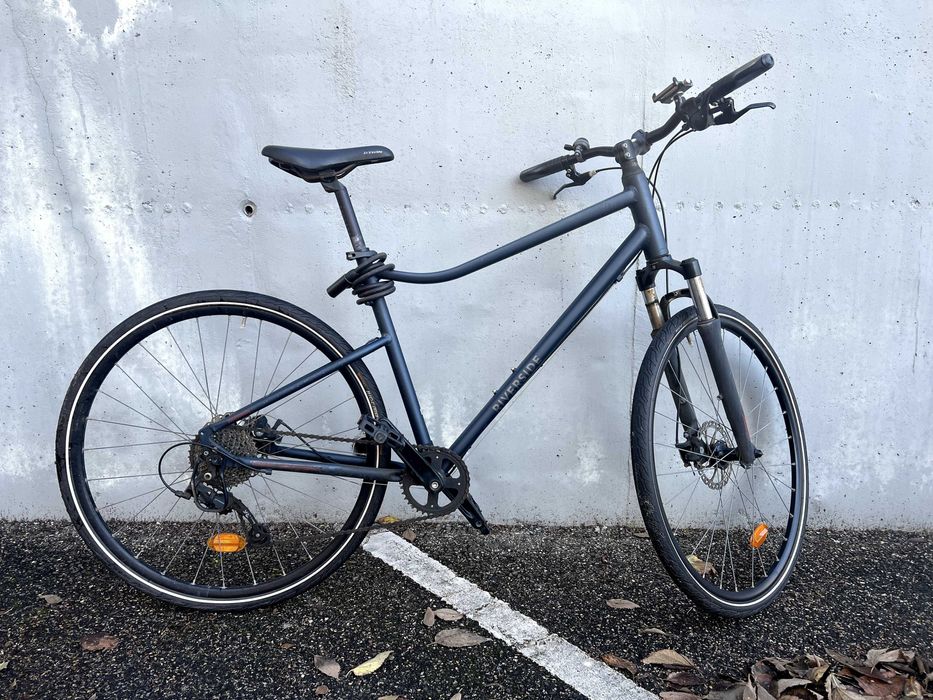 Bicicleta RIVERSIDE 500 C6 com smartphone holder e bike lock SIZE L