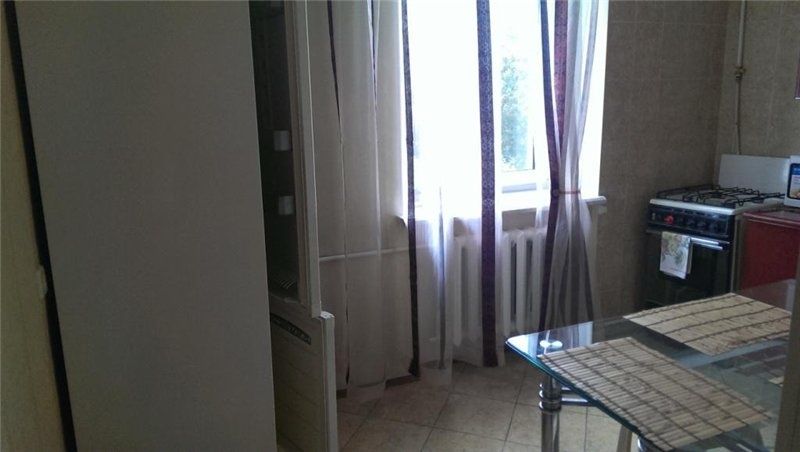1,5 комнаты в центре, сталинка
