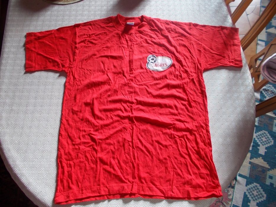 T shirt da sagres campeonato da europa e chapéu com pala