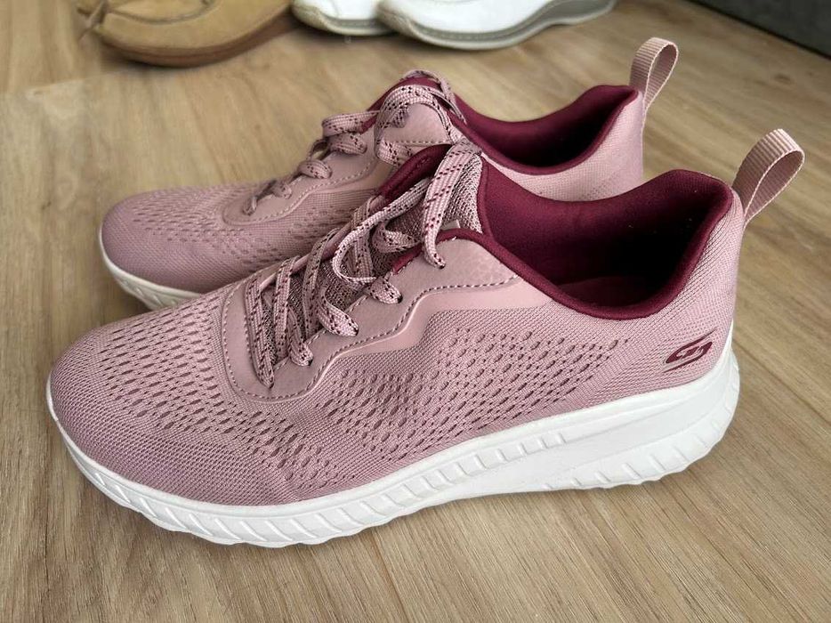 Rieker, Skechers — жіночі туфлі і кросівки 37–37.5