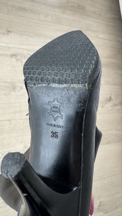 Сапоги весняні шкіряні 35 розмір 22 см 22,5 см