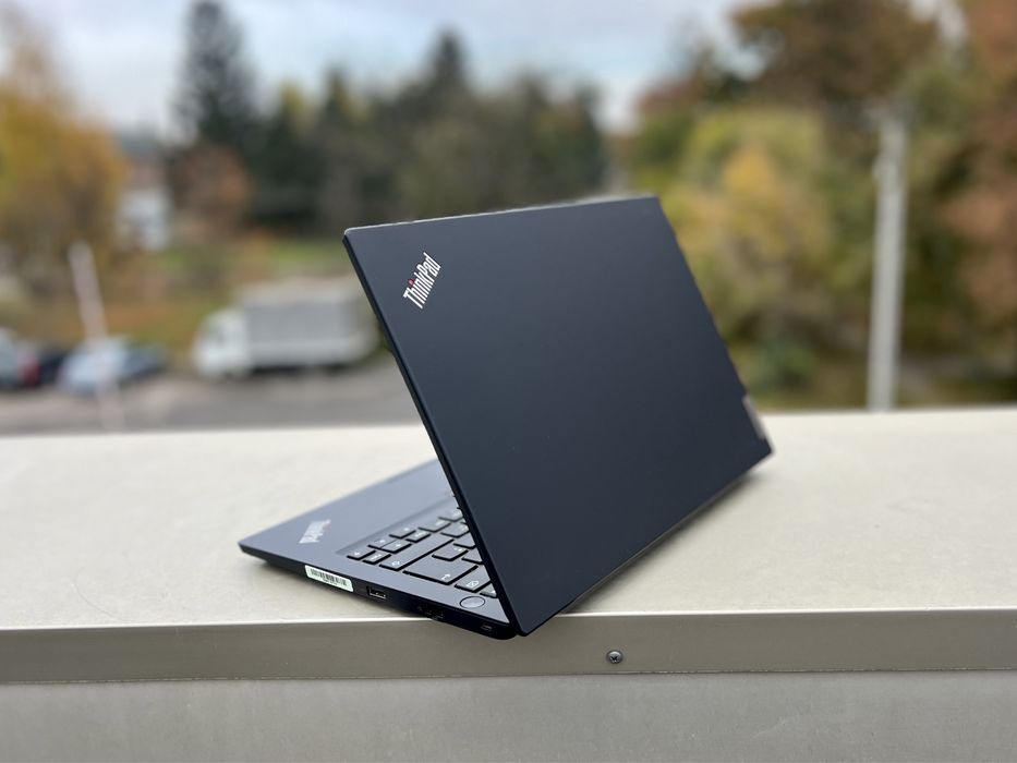 Ноутбук Lenovo ThinkPad E14 G3/Ryzen 3 5300U/8GB+SSD 256GB/14"FHD TN