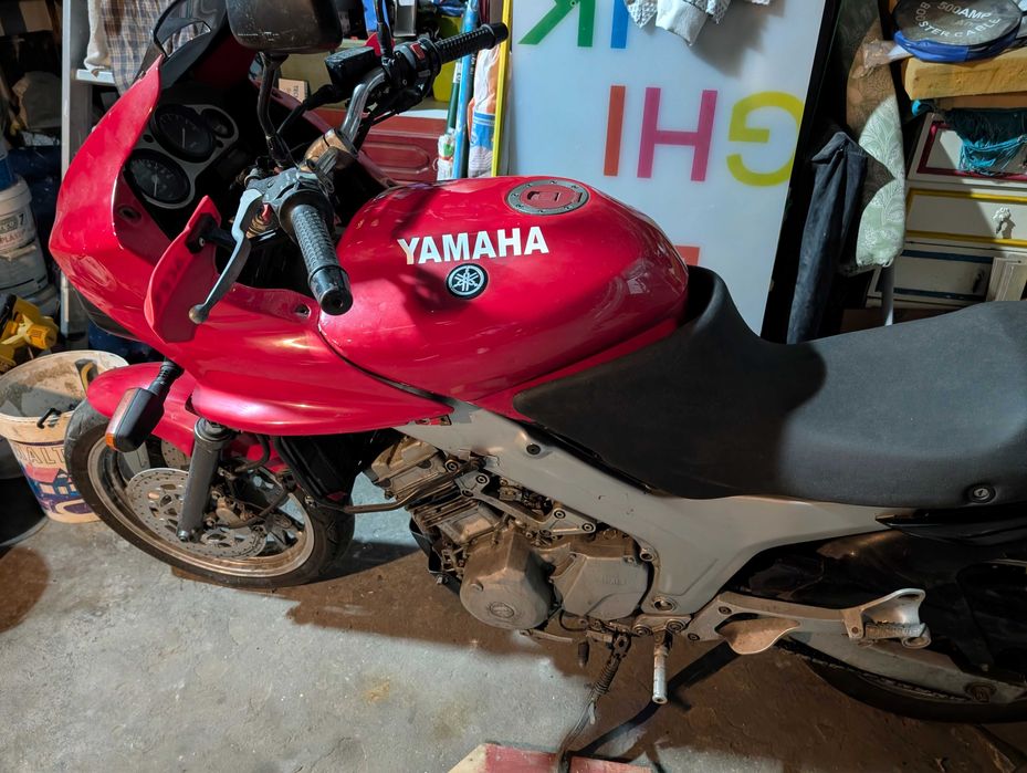 Yamaha TDM 850 de 91 isenta d selo