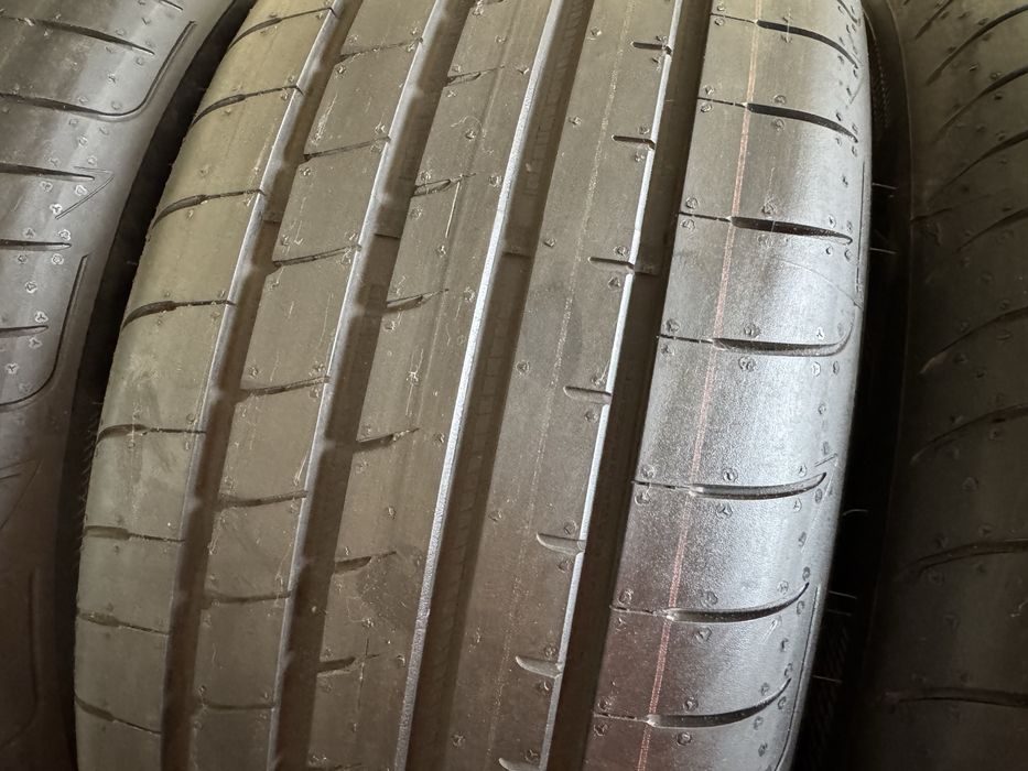 Opony letnie 4 szt  GOODYEAR  Eagle  235/55/18 demontaż z nowego auta