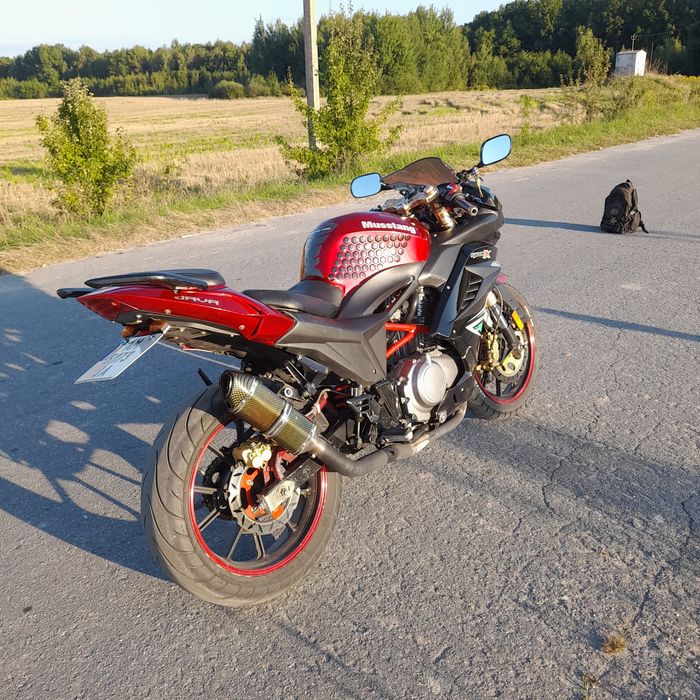 Продам кастом мотоцикл зі свапом двигуна Honda CB500