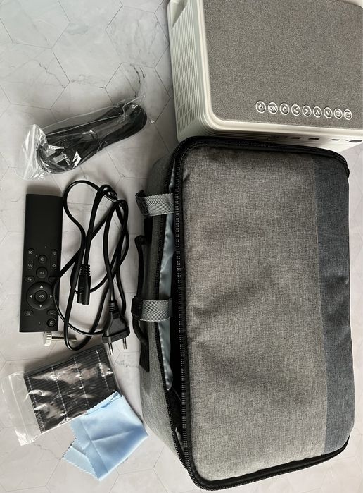 THREE ANTS Q1 проектор