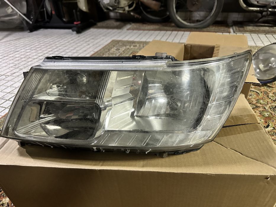 Grelha frontal Dodge