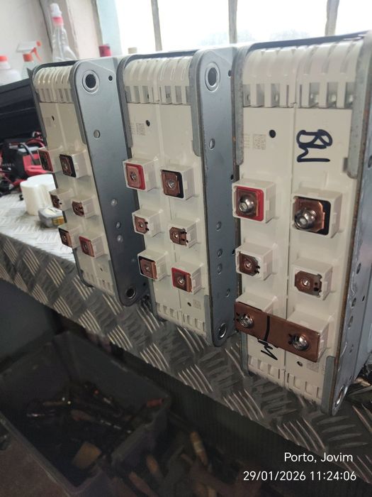 Módulos litiun 12v /24v/36v com 2 KWh