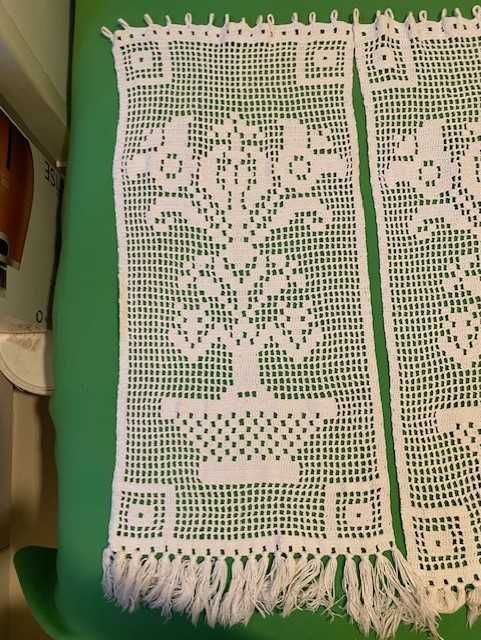 2 Lindos pares de cortinas brancas de crochet