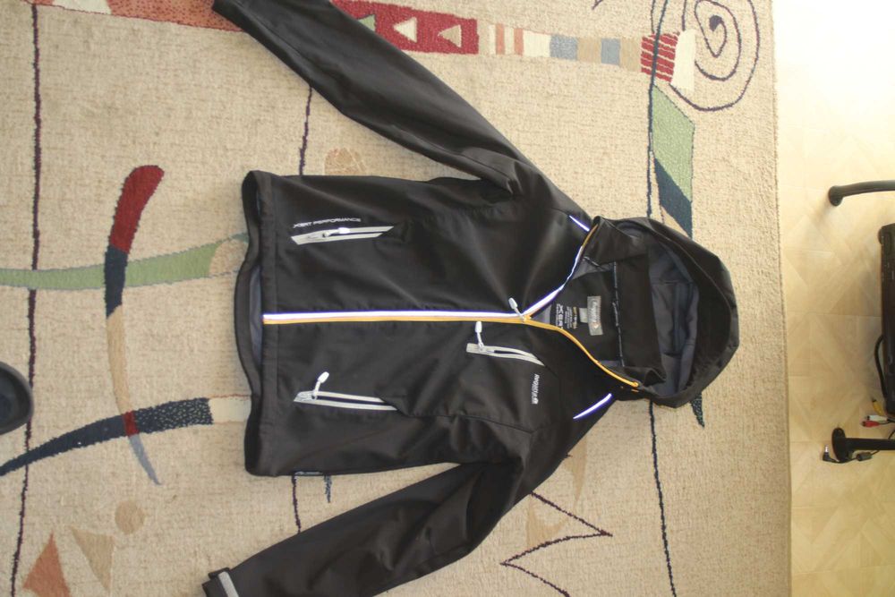 Kurtka softshell Regata rozmiar S czarna nowa