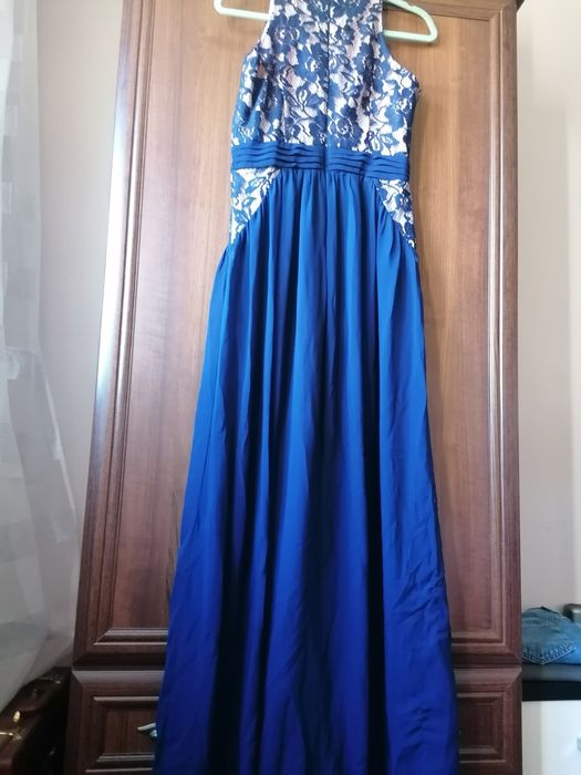 Sukienka midii na wesele