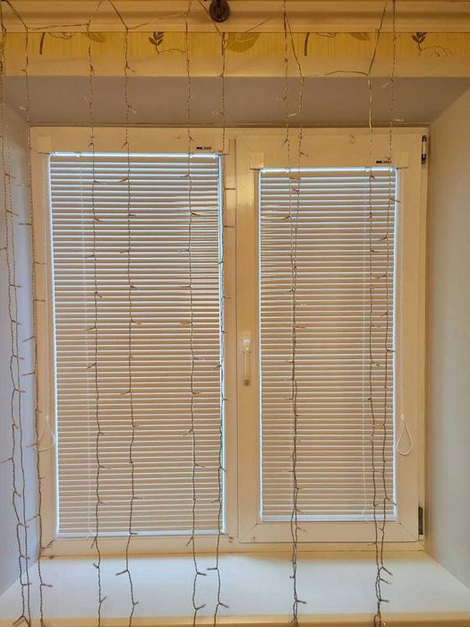 Жалюзі під ключ. Жалюзи ПВХ/тканина. Жалюзи Николаев