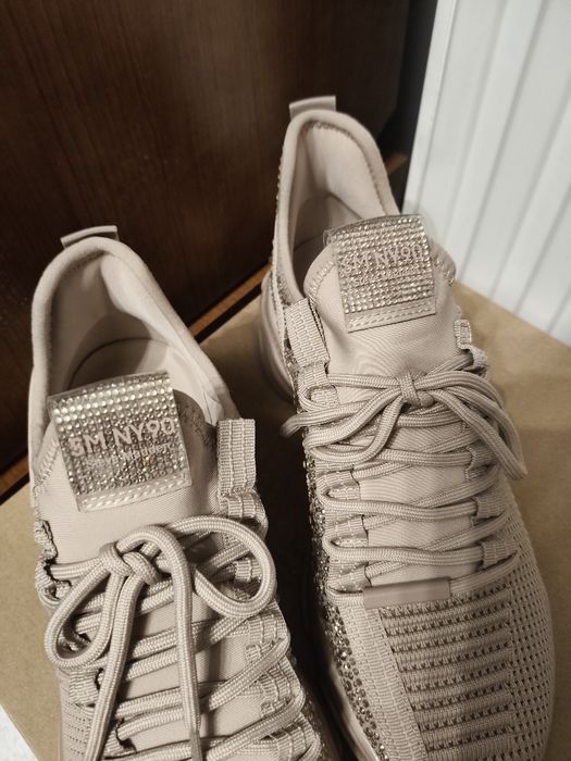 Adidasy Steve Madden