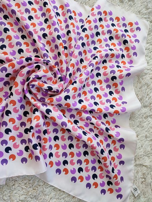 Шелковый бандана платок LR 
100% шелк, шов роуль.