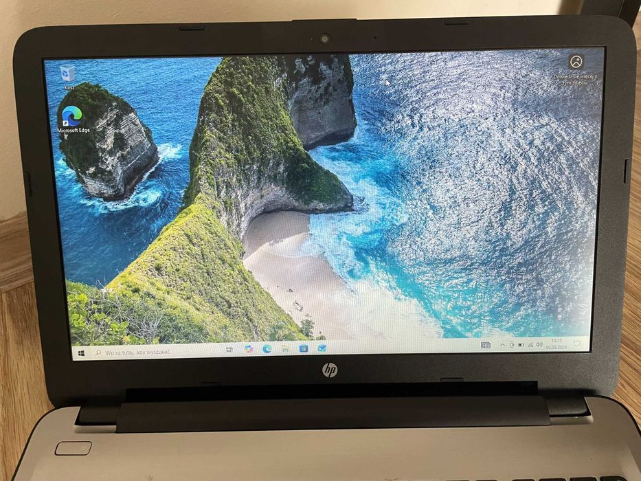 Laptop HP 15-BA0009NT AMD A87410 8GB 128 GB SSD Radeon R5 15.6'' Windows 10