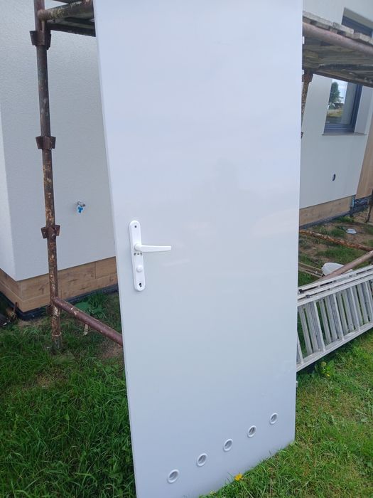 Drzwi techniczne metalowe 80 prawe
