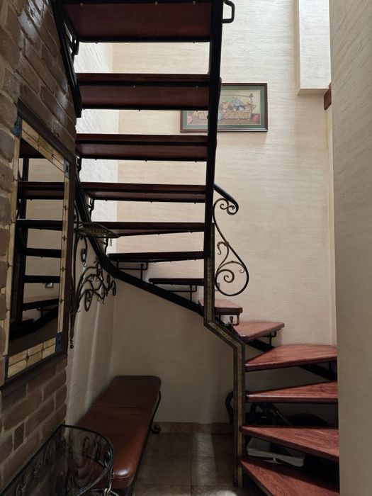 Продаж 4 км. дворівневої квартири в. Коновальця Мельника Без комісії