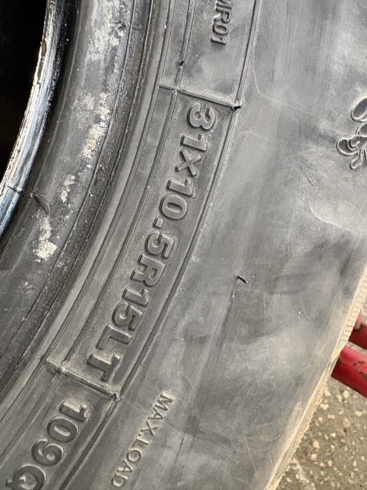 Pneus 31X10.5R15