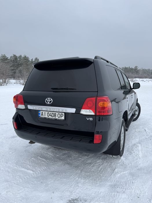 Броньований В6 Land Cruiser 200 2013року Toyota