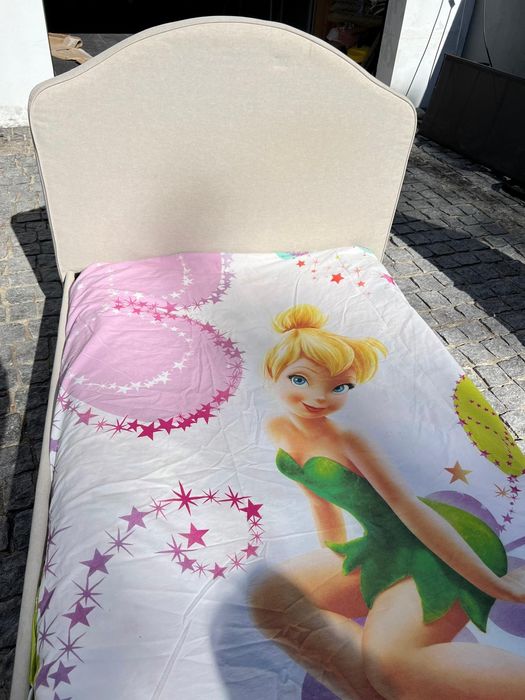 Cama IKEA acolchoada 90x200cm com colchão