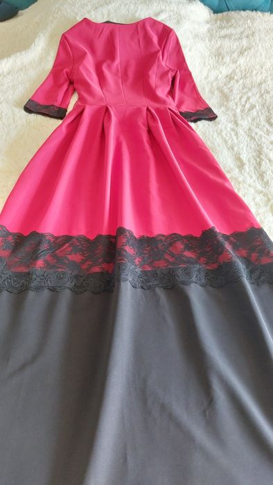 Яскрава нарядна червона з чорним вечірня сукня 38/М женское платье