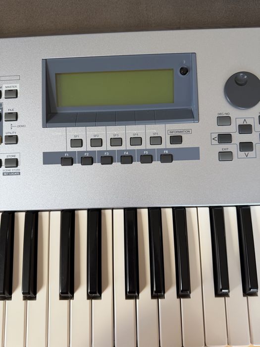 Yamaha Motif ES6