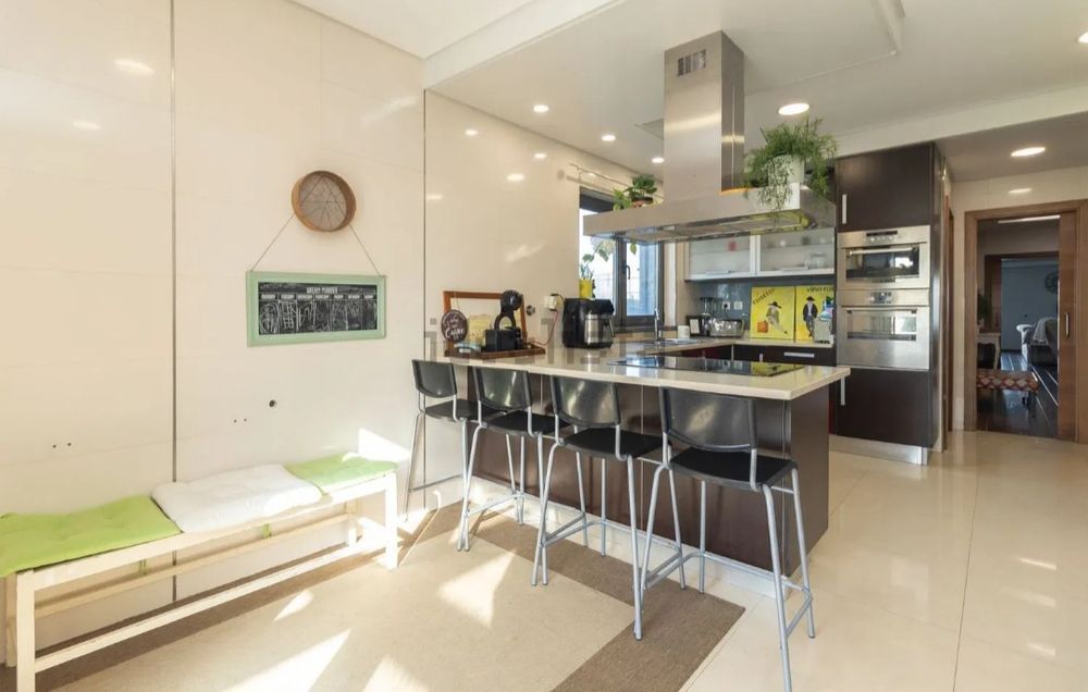 Moradia T4 piscina churrasqueira lote 741 m2