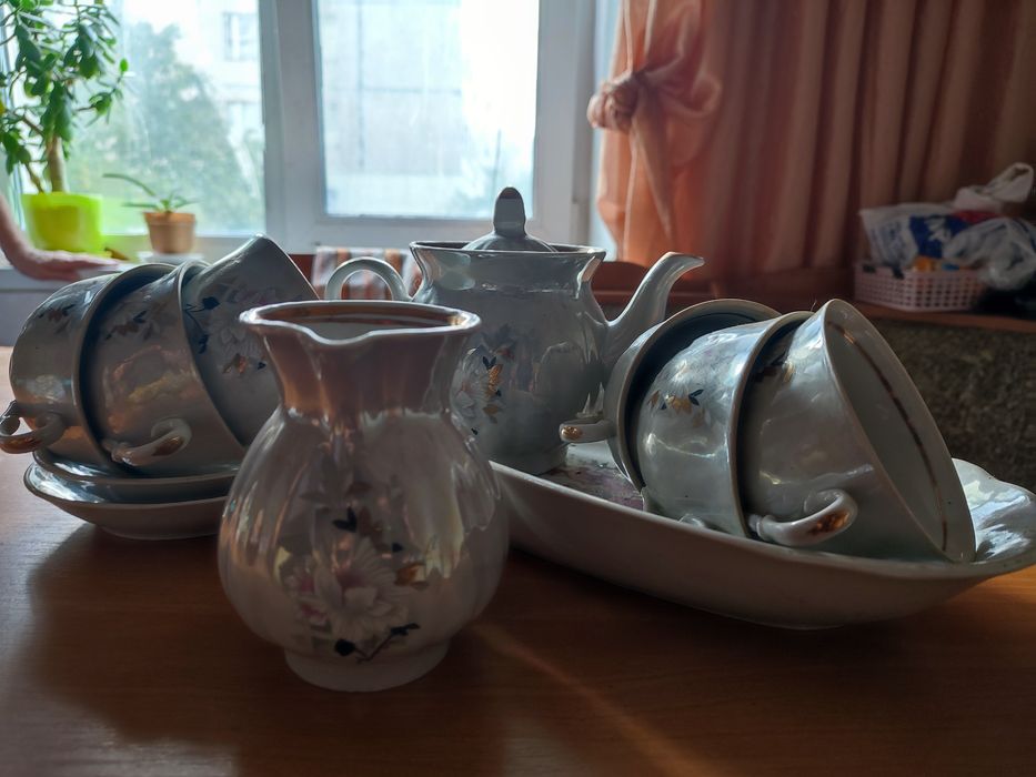 Продам кухонный сервиз