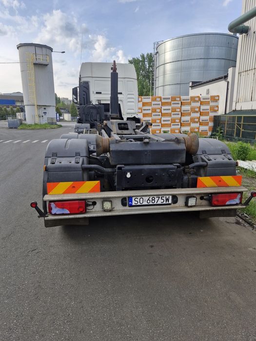 Samochód ciężarowy Mann trzyosiowy hakowiec drugi właściciel