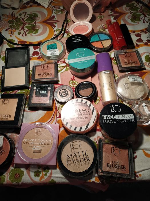 Косметика для жінок