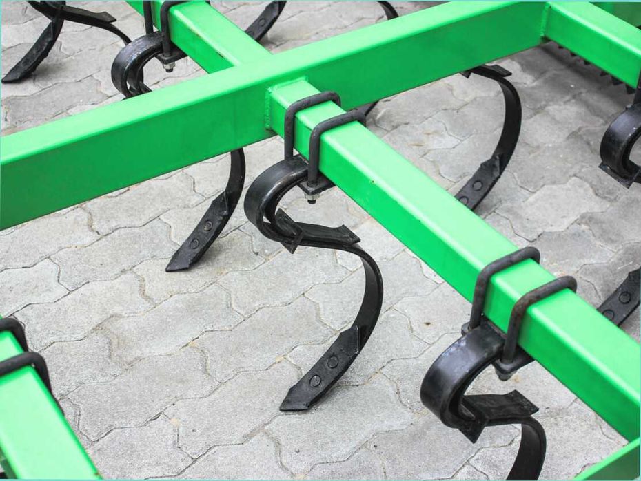 ЗАОЩАДЖУЙТЕ КОШТИ Універсальний пружиний культиватор 1,8 м