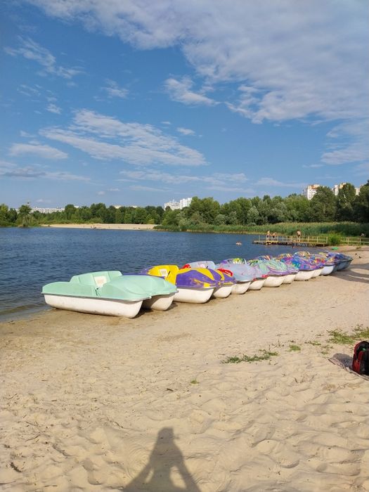 СВОБОДНА ! БЕЗ ПОСРЕДНИКОВ.  2 КОМ.Квартира-студия на "Дружбе народов"