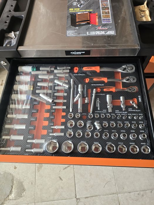 Carrinho de 7 gavetas completas novo