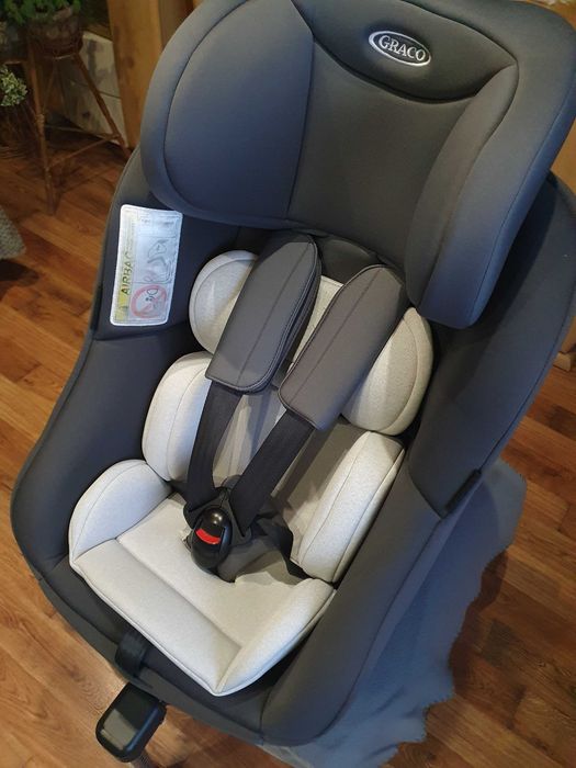 Fotelik  Graco obrotowy Turn2Me 0- 18kg z ISOFIX