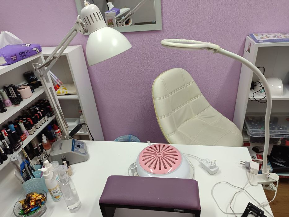 Обладнання для студії краси (терміново)