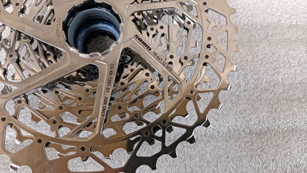 Нові касети SRAM Rival XG-1250 Cassette 12-speed